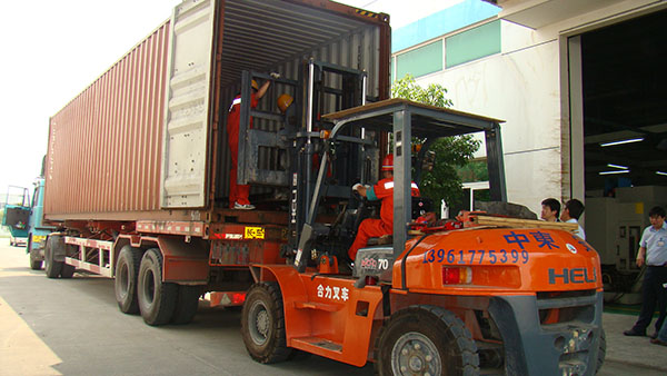 三坐機(jī)搬運(yùn)案例