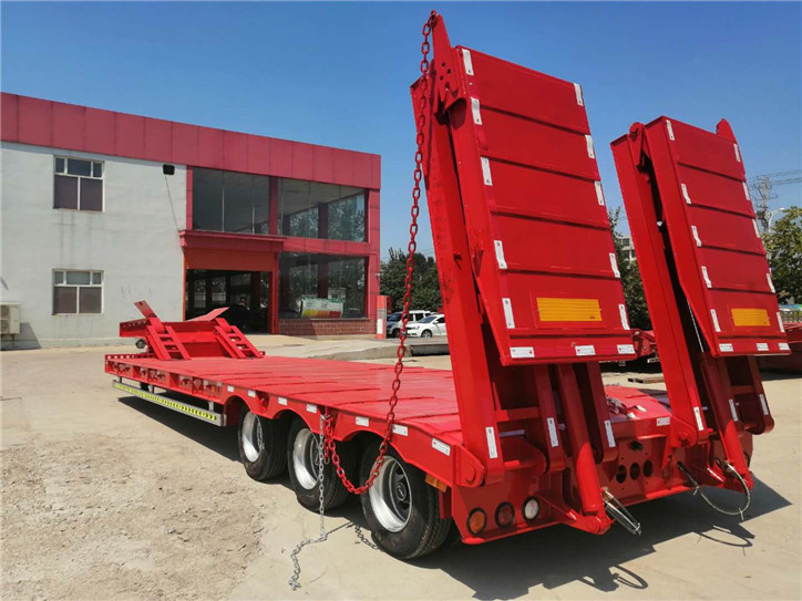 大型設(shè)備在運輸卸車時需要怎么做？這些事項都要注意了！