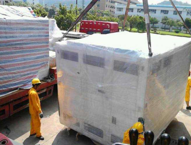 無(wú)錫設(shè)備吊裝搬運(yùn)公司：要想控制起重吊裝安全，這八點(diǎn)安全點(diǎn)必須要注意！