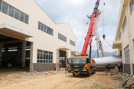 為了安全起見(jiàn)使用起重機(jī)進(jìn)行吊裝時(shí)要遵守哪些？